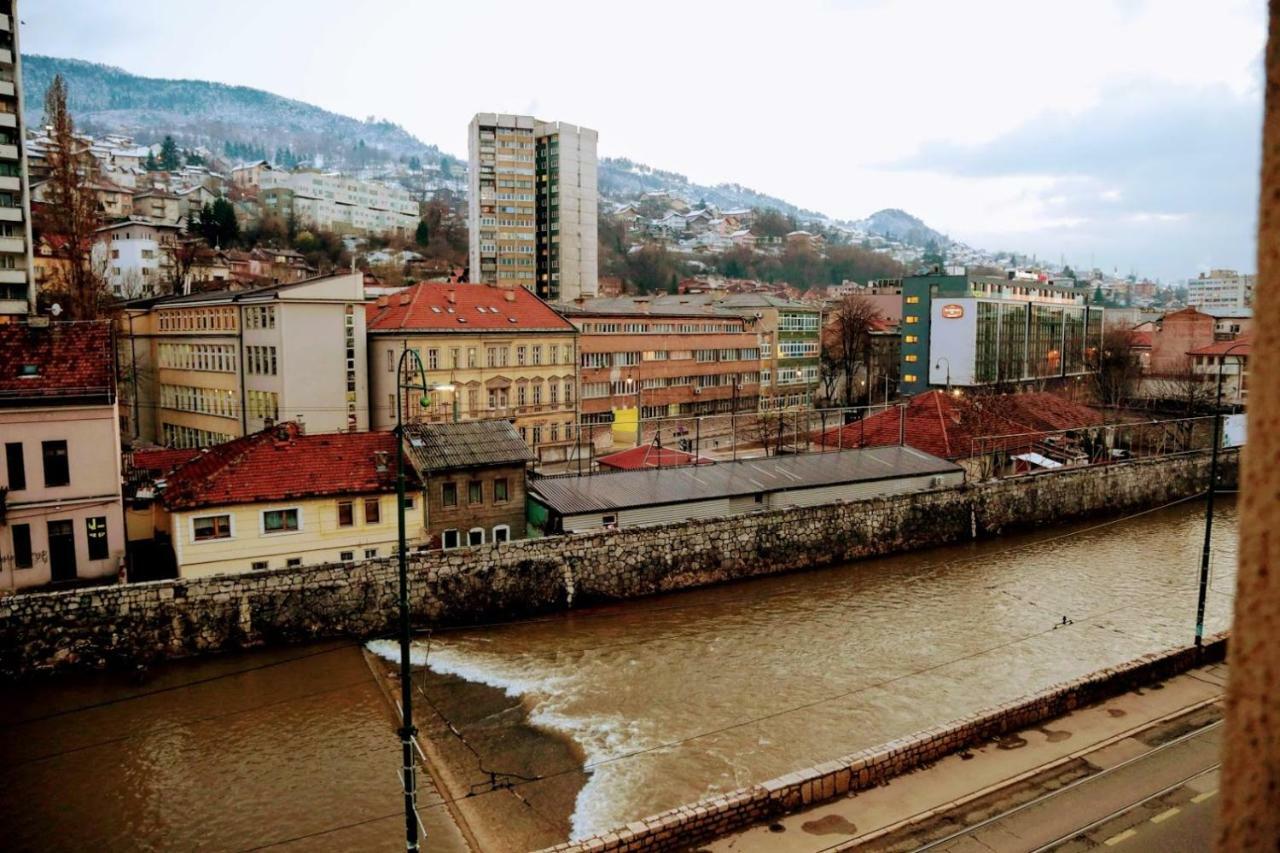 Cinema Courtyard Apartment Sarajevo Luaran gambar