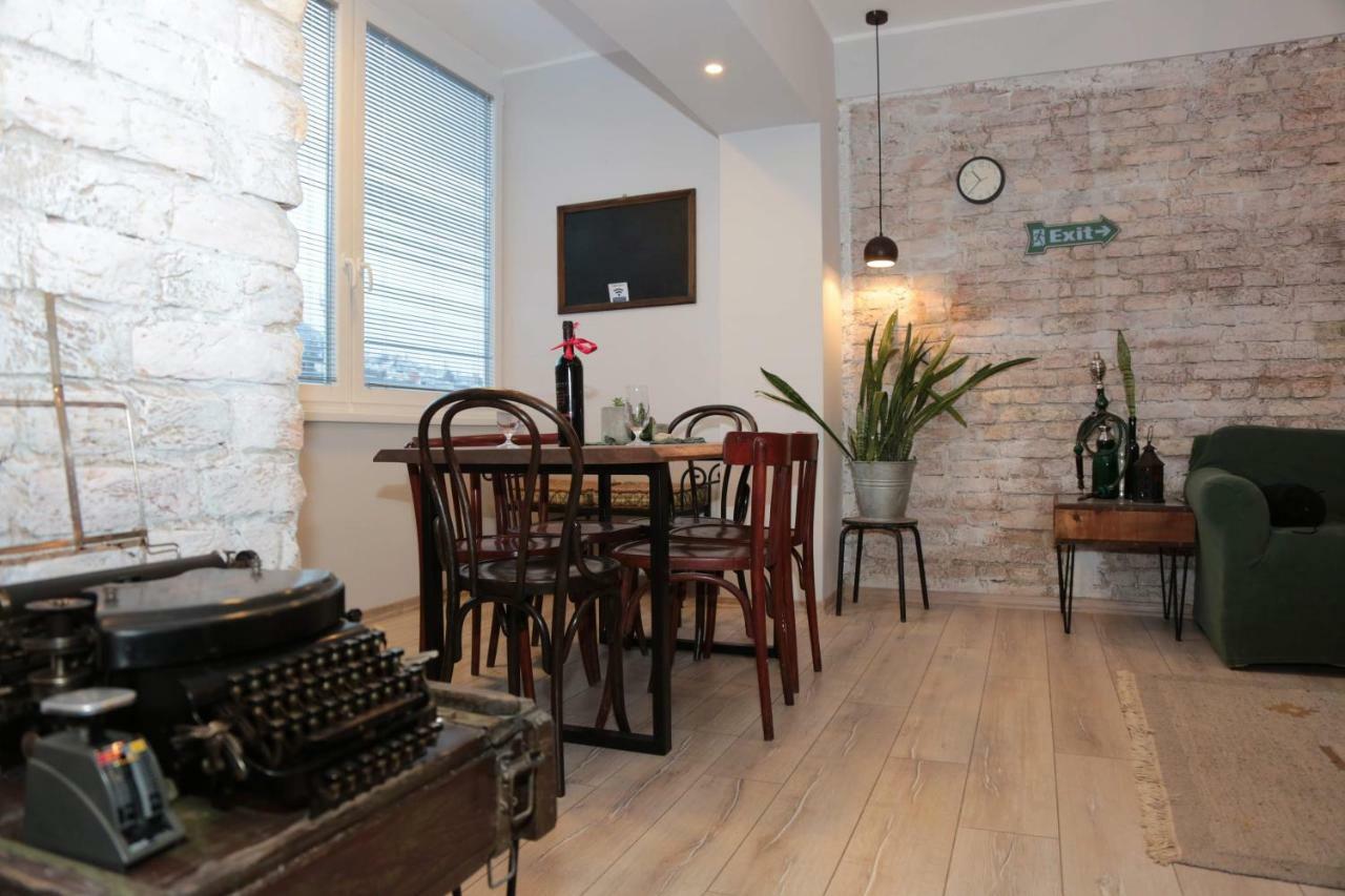 Cinema Courtyard Apartment Sarajevo Luaran gambar